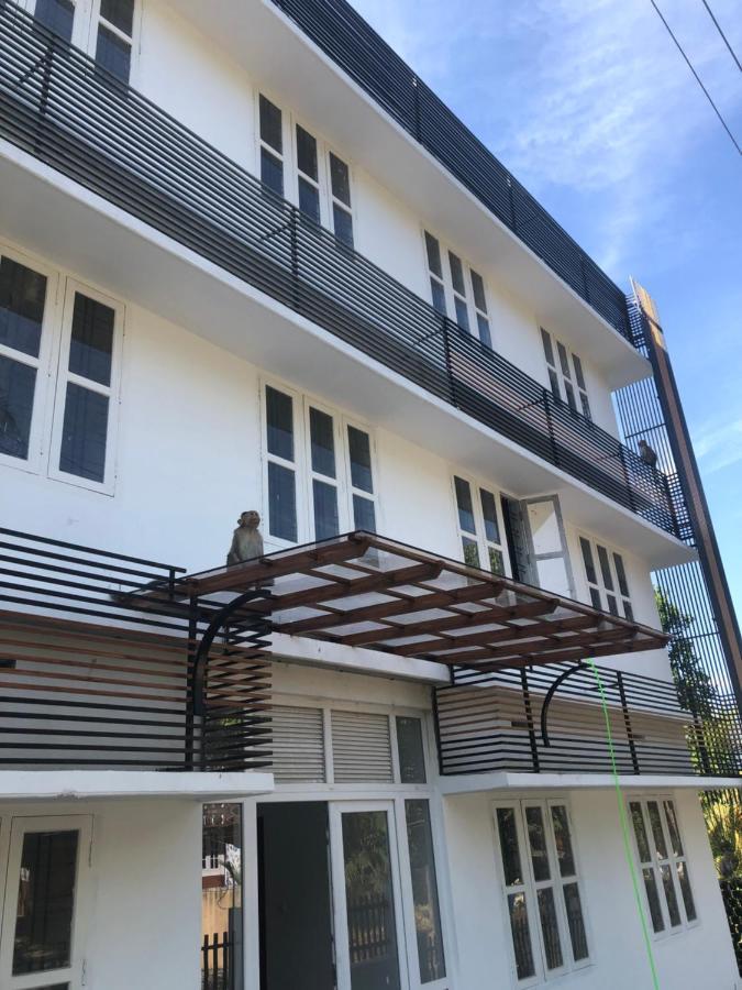 Raveendra Inn Kalpatta Zewnętrze zdjęcie